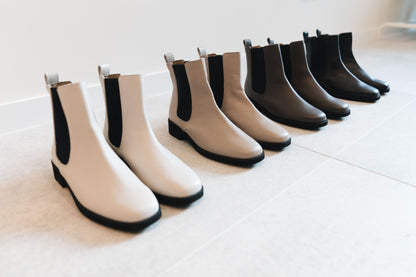 Chelsea Boots - Smoky White