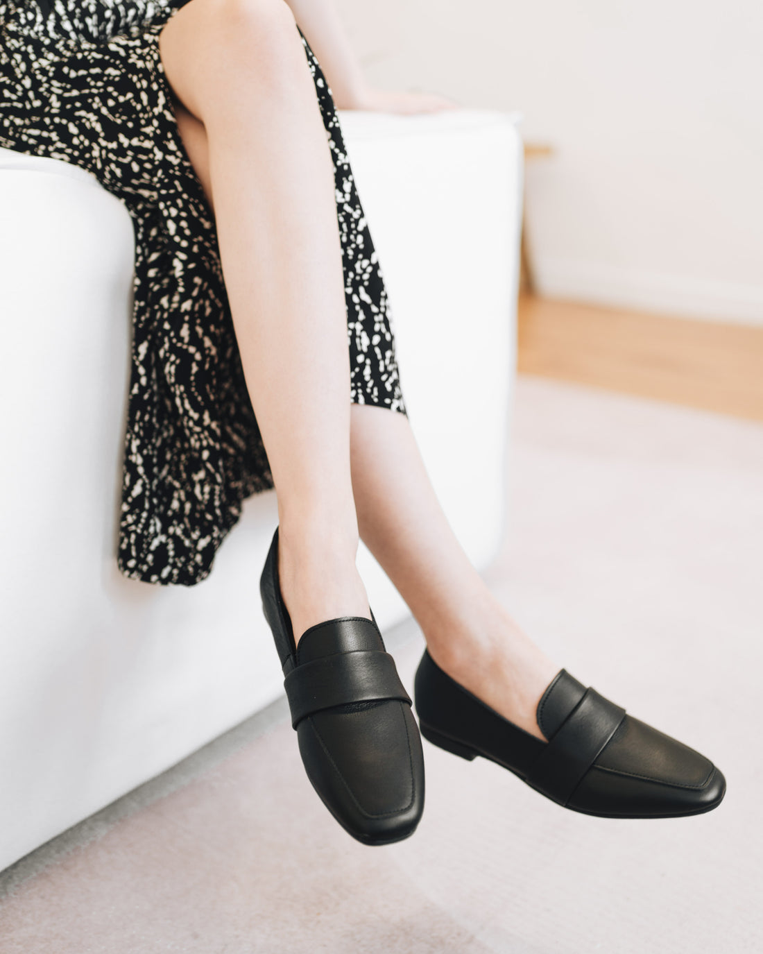 Delia Loafers - Leather Black